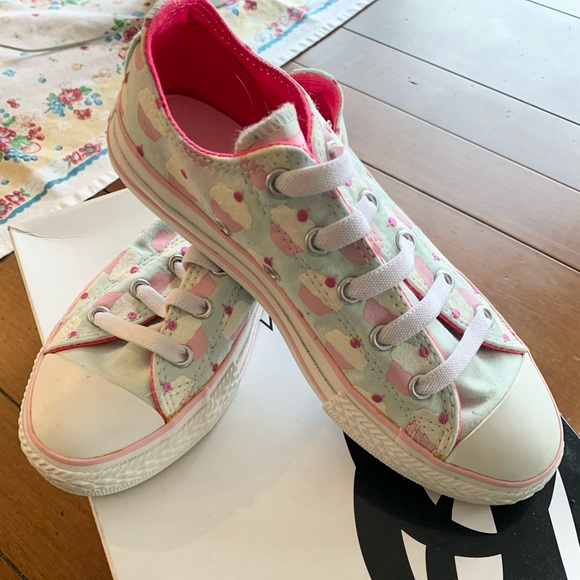 Converse Other - Girls Cupcake Stretch Laces Converse